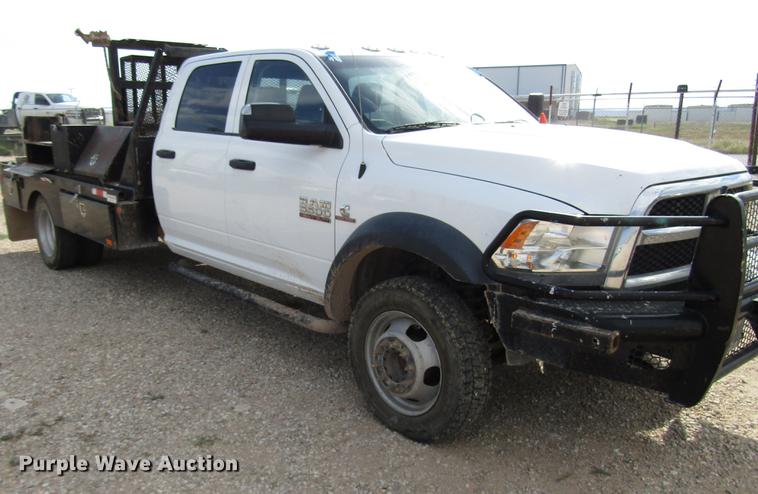 image for item DD4409 2014 Dodge Ram 5500 Crew Cab flatbed truck