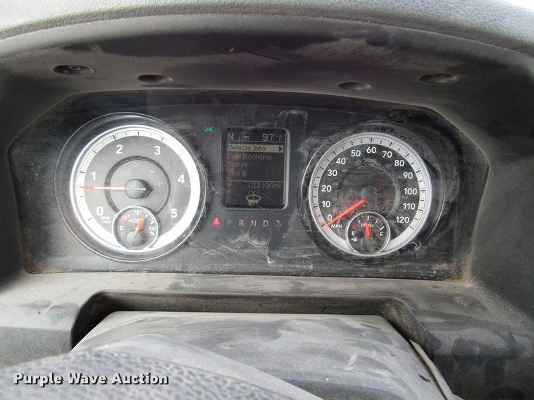 image for item DD4409 2014 Dodge Ram 5500 Crew Cab flatbed truck