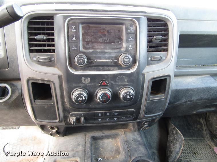 image for item DD4409 2014 Dodge Ram 5500 Crew Cab flatbed truck