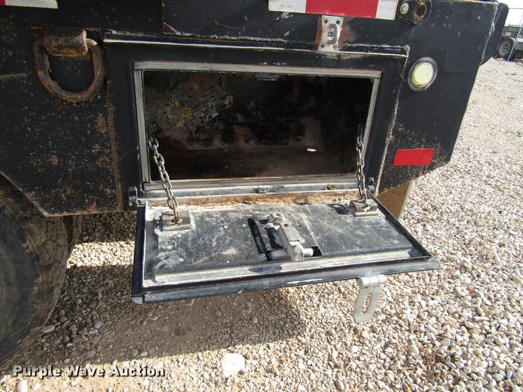 image for item DD4409 2014 Dodge Ram 5500 Crew Cab flatbed truck