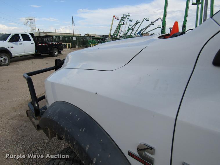 image for item DD4409 2014 Dodge Ram 5500 Crew Cab flatbed truck
