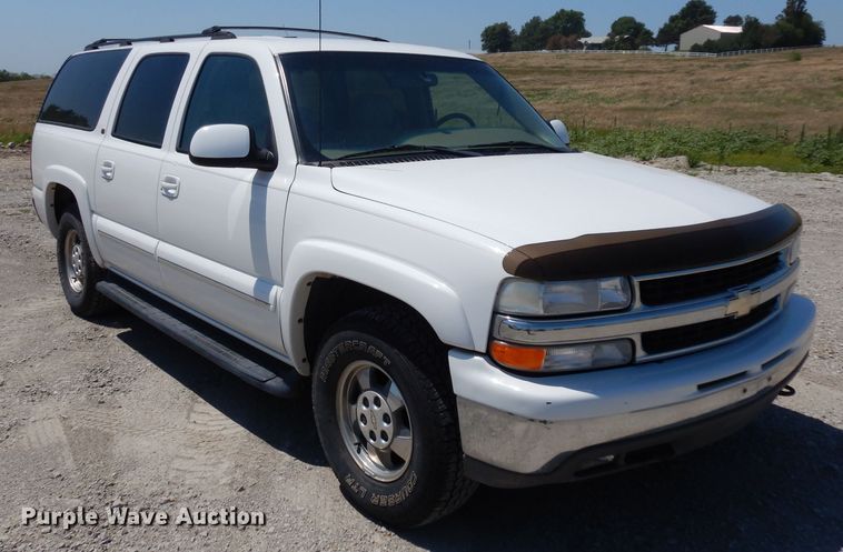 image for item DD6330 2001 Chevrolet Suburban 1500 SUV