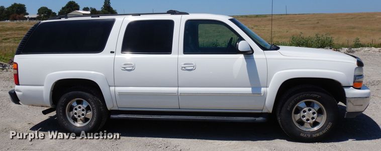 image for item DD6330 2001 Chevrolet Suburban 1500 SUV