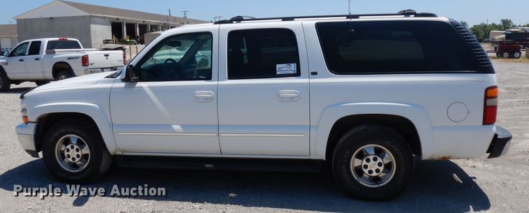 image for item DD6330 2001 Chevrolet Suburban 1500 SUV