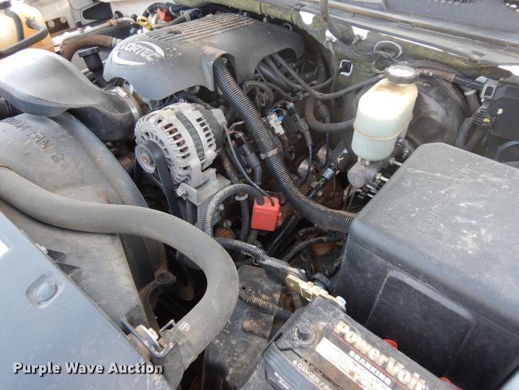 image for item DD6330 2001 Chevrolet Suburban 1500 SUV