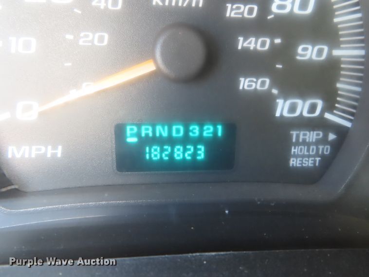 image for item DD6334 2007 Chevrolet Express G3500 box truck