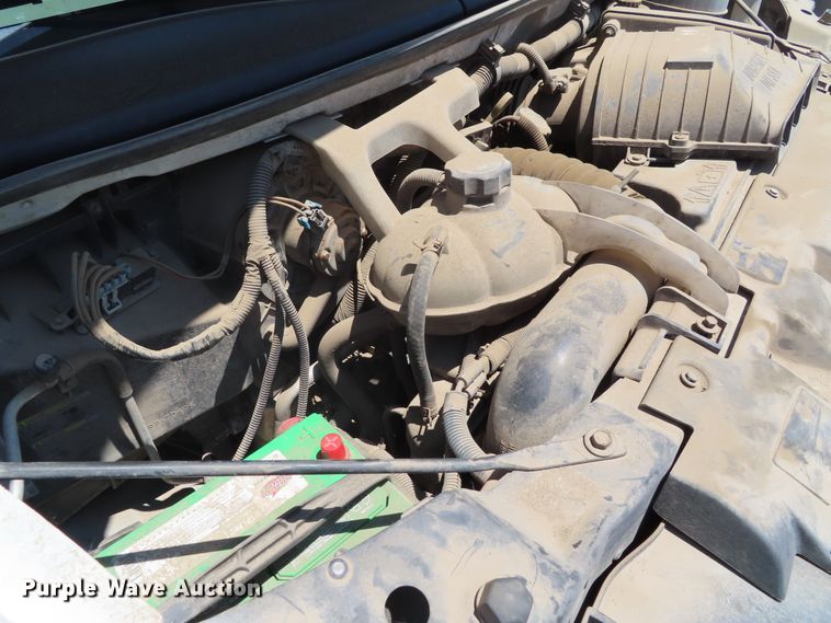 image for item DD6334 2007 Chevrolet Express G3500 box truck