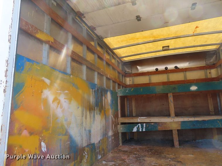 image for item DD6334 2007 Chevrolet Express G3500 box truck