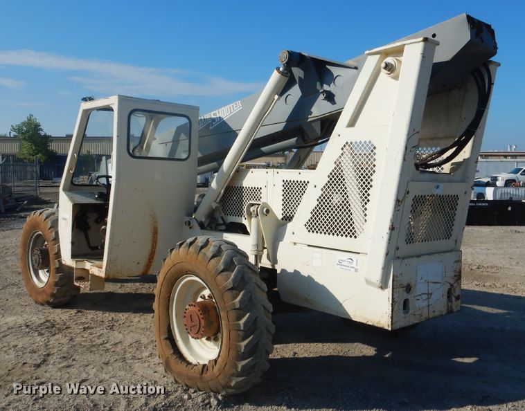 image for item DE3998 BPI SS842 Square Shooter telehandler