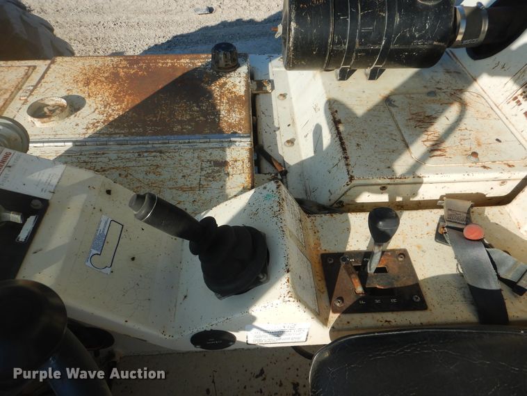 image for item DE3998 BPI SS842 Square Shooter telehandler