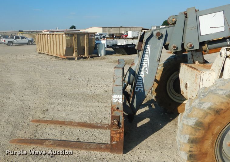 image for item DE3998 BPI SS842 Square Shooter telehandler