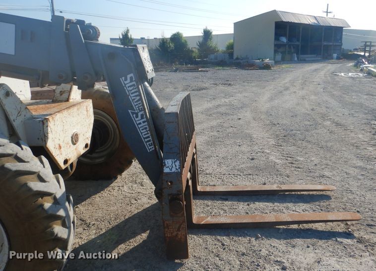 image for item DE3998 BPI SS842 Square Shooter telehandler