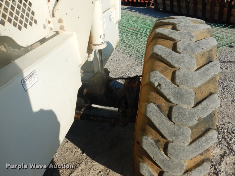 image for item DE3998 BPI SS842 Square Shooter telehandler