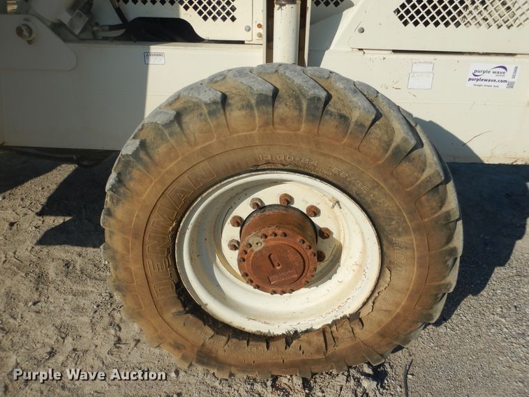 image for item DE3998 BPI SS842 Square Shooter telehandler