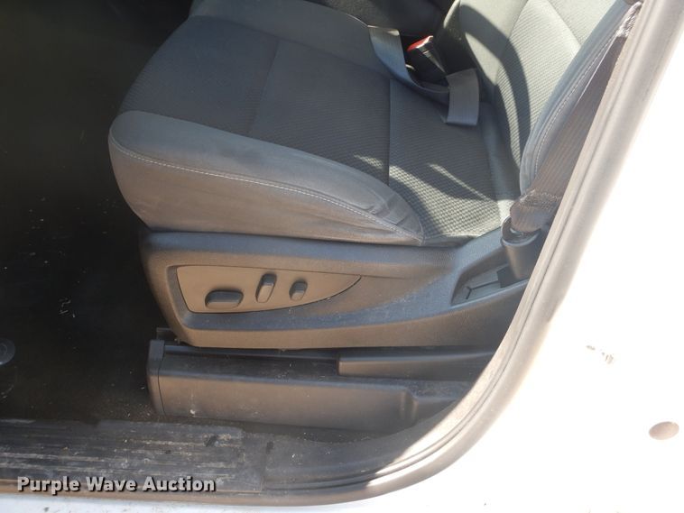 image for item DE4001 2014 Chevrolet Silverado 1500 Crew Cab pickup truck