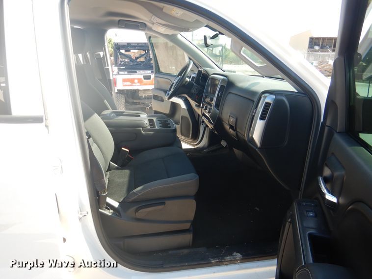 image for item DE4001 2014 Chevrolet Silverado 1500 Crew Cab pickup truck