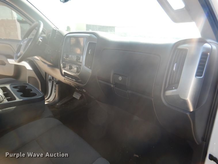 image for item DE4001 2014 Chevrolet Silverado 1500 Crew Cab pickup truck