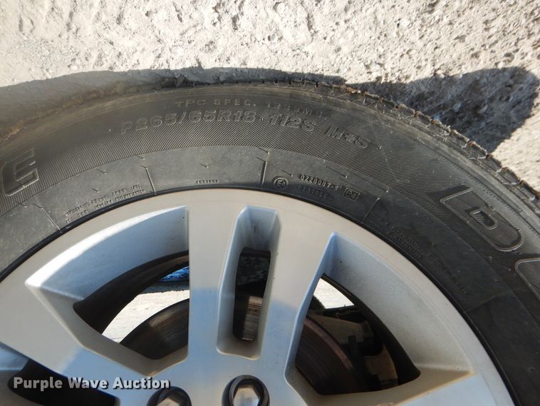 image for item DE4001 2014 Chevrolet Silverado 1500 Crew Cab pickup truck