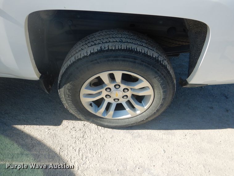 image for item DE4001 2014 Chevrolet Silverado 1500 Crew Cab pickup truck