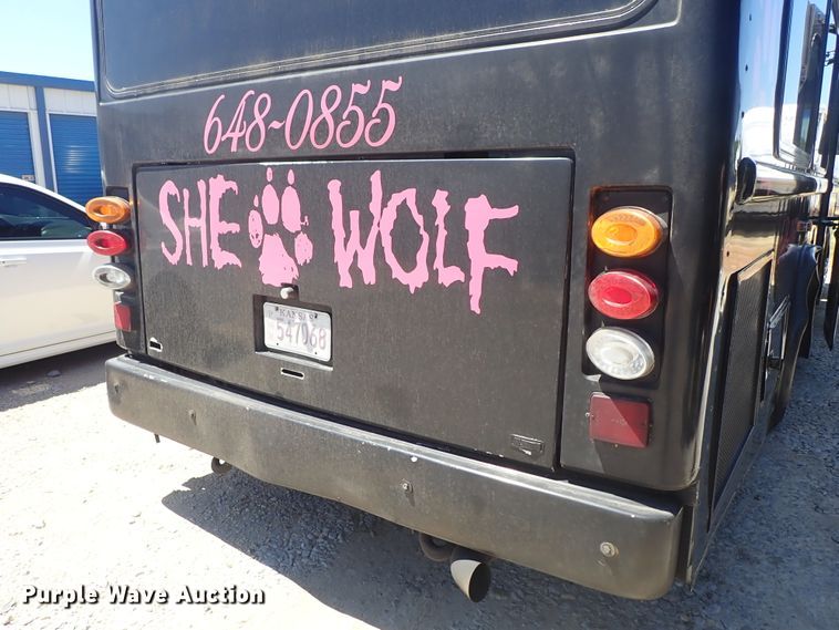 image for item DE5453 1999 Blue Bird coach bus