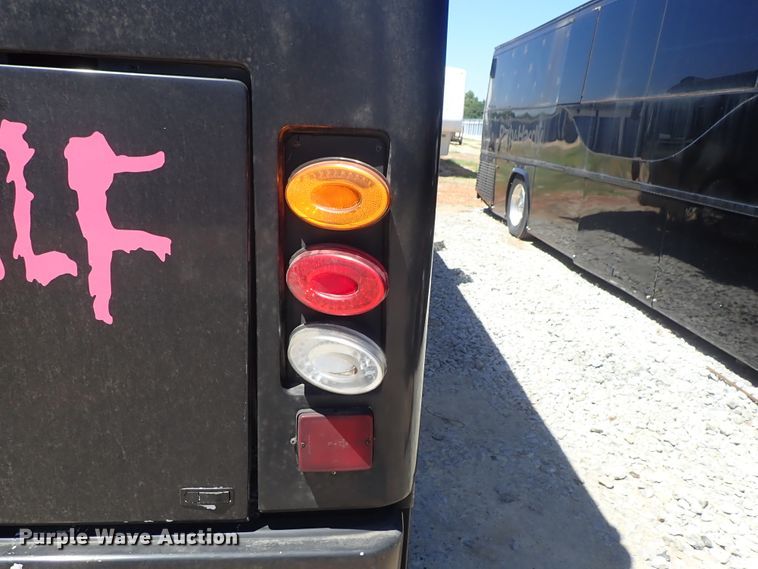 image for item DE5453 1999 Blue Bird coach bus