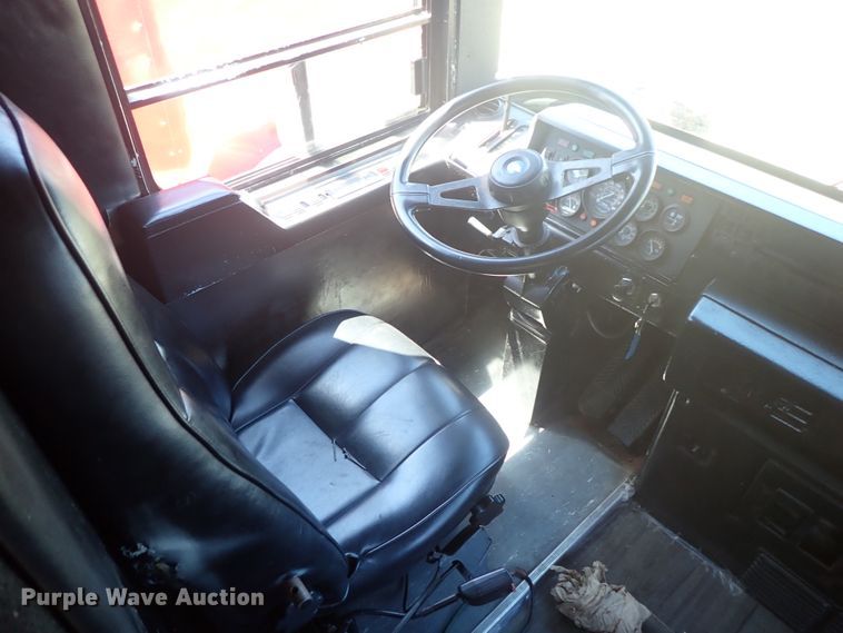 image for item DE5453 1999 Blue Bird coach bus