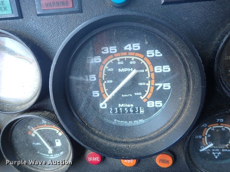 image for item DE5453 1999 Blue Bird coach bus