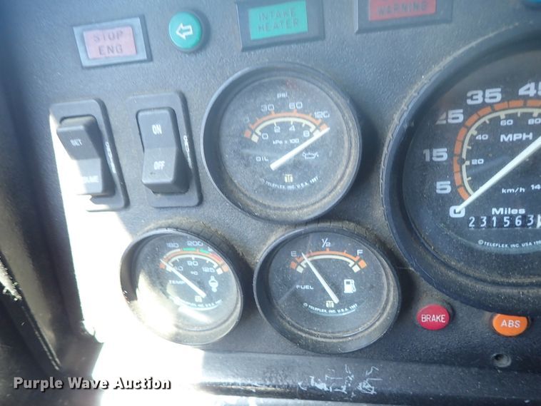 image for item DE5453 1999 Blue Bird coach bus