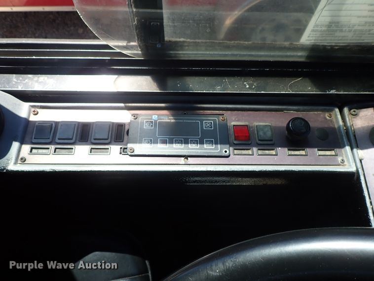 image for item DE5453 1999 Blue Bird coach bus