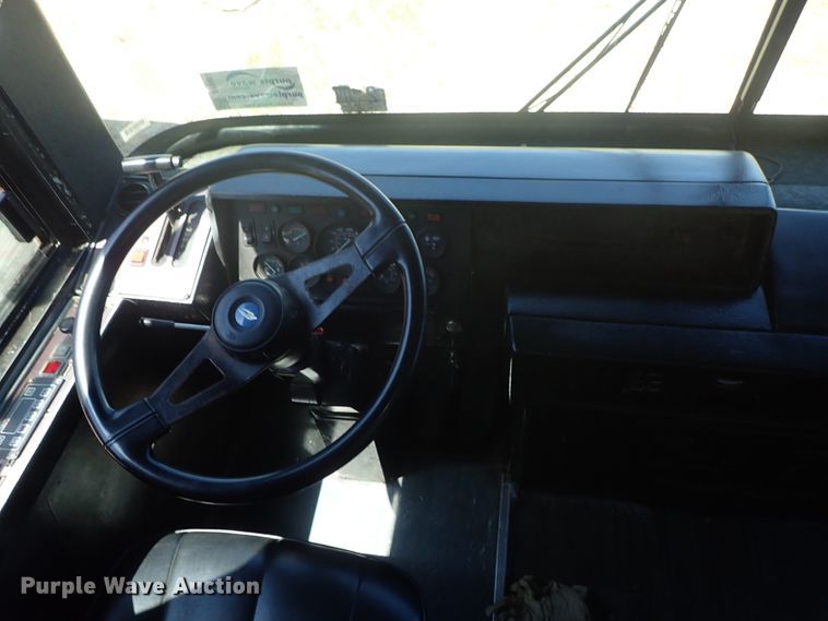 image for item DE5453 1999 Blue Bird coach bus