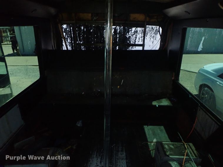 image for item DE5453 1999 Blue Bird coach bus