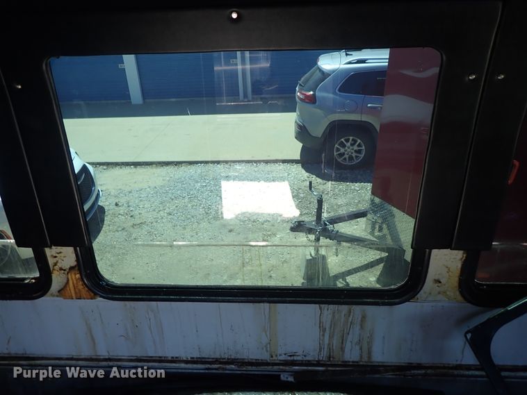 image for item DE5453 1999 Blue Bird coach bus