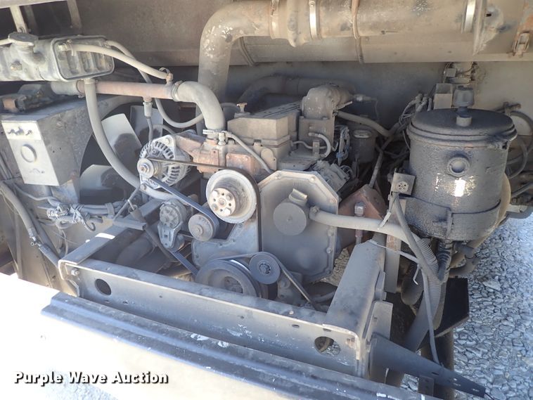 image for item DE5453 1999 Blue Bird coach bus