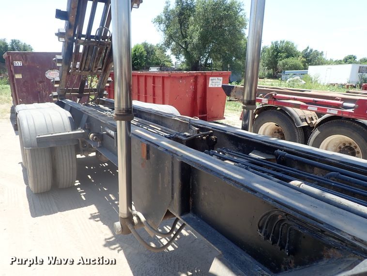 image for item DE5464 1989 Galbreath FRA318 roll-off container trailer