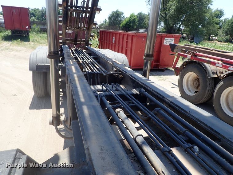 image for item DE5464 1989 Galbreath FRA318 roll-off container trailer