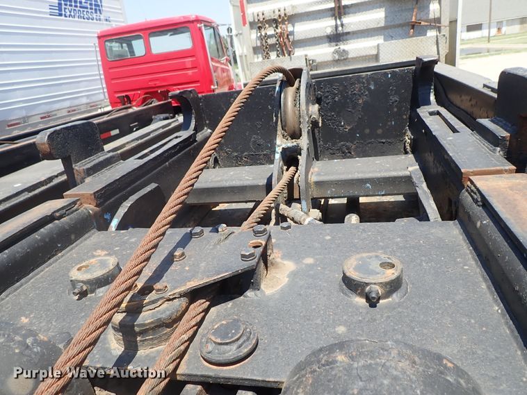 image for item DE5464 1989 Galbreath FRA318 roll-off container trailer