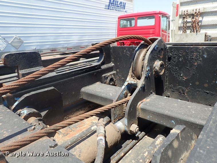 image for item DE5464 1989 Galbreath FRA318 roll-off container trailer