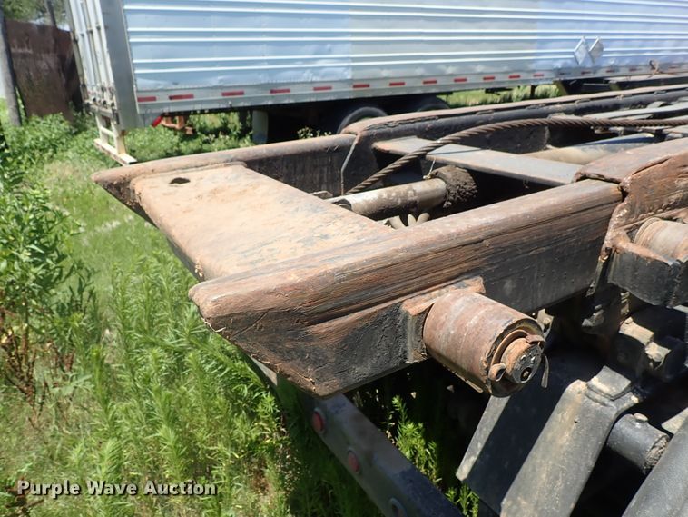 image for item DE5464 1989 Galbreath FRA318 roll-off container trailer