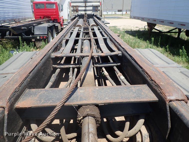 image for item DE5464 1989 Galbreath FRA318 roll-off container trailer