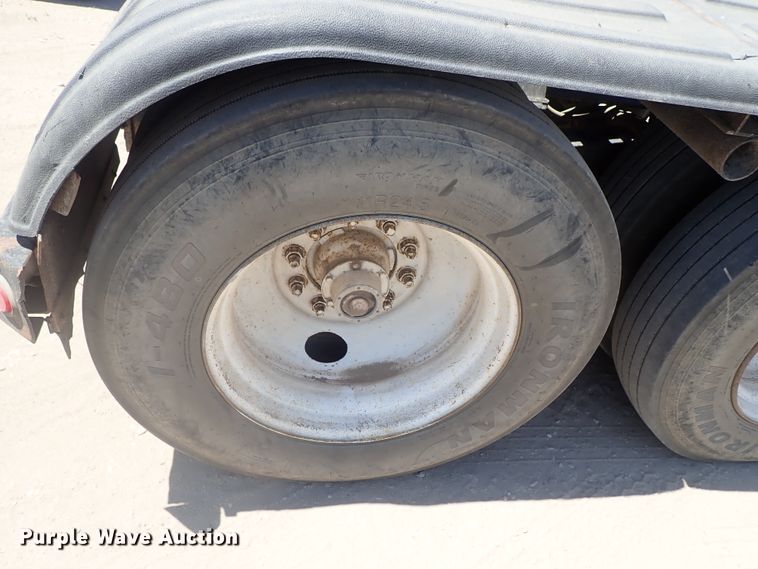 image for item DE5464 1989 Galbreath FRA318 roll-off container trailer