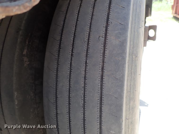 image for item DE5464 1989 Galbreath FRA318 roll-off container trailer