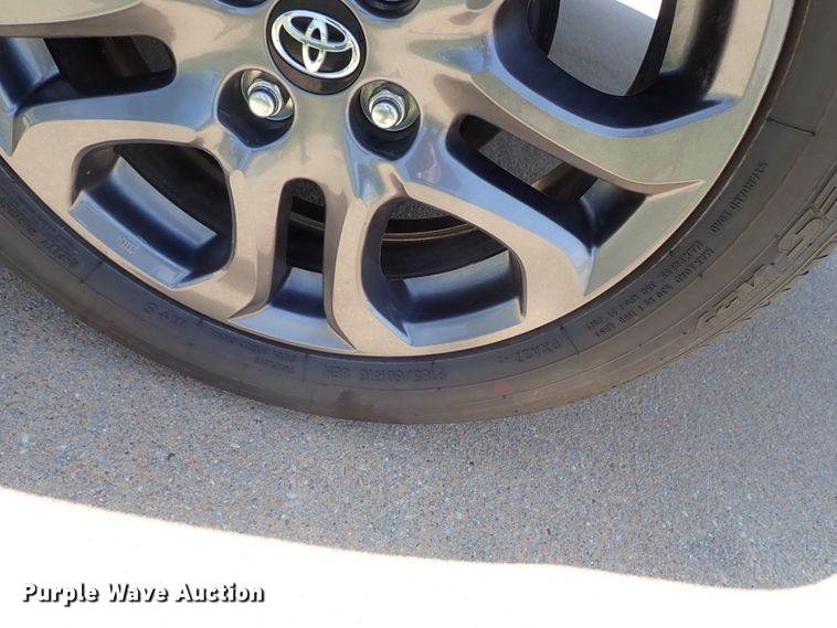 image for item DE5469 2019 Toyota Yaris