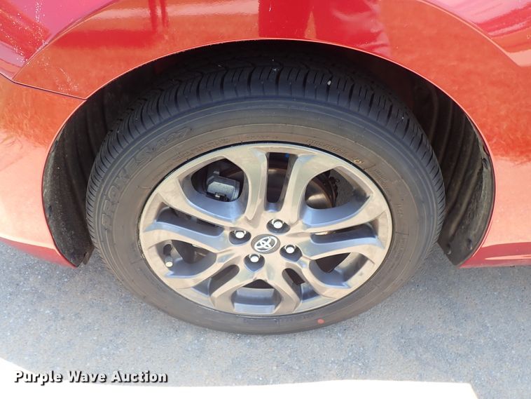 image for item DE5469 2019 Toyota Yaris