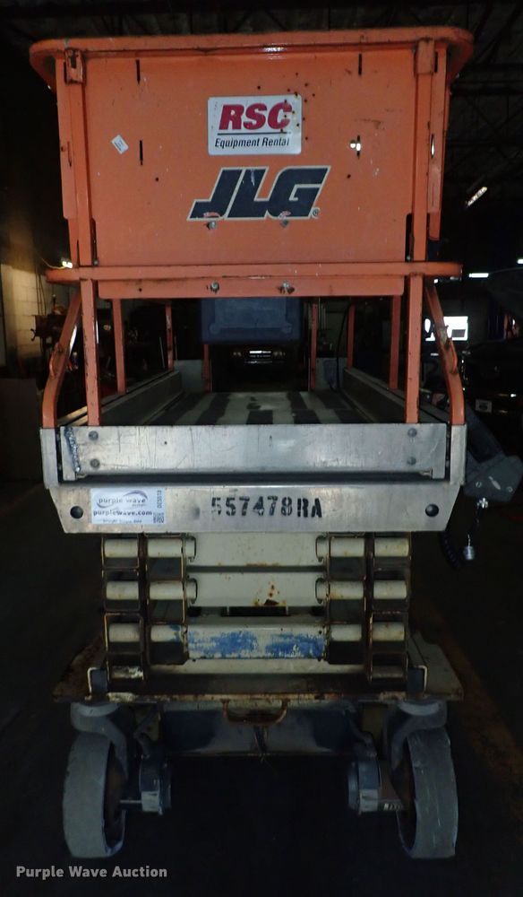 image for item DE5518 2005 JLG 3246ES scissor lift