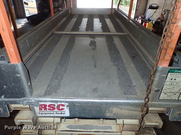 image for item DE5518 2005 JLG 3246ES scissor lift