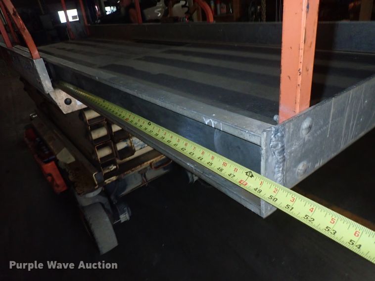 image for item DE5518 2005 JLG 3246ES scissor lift