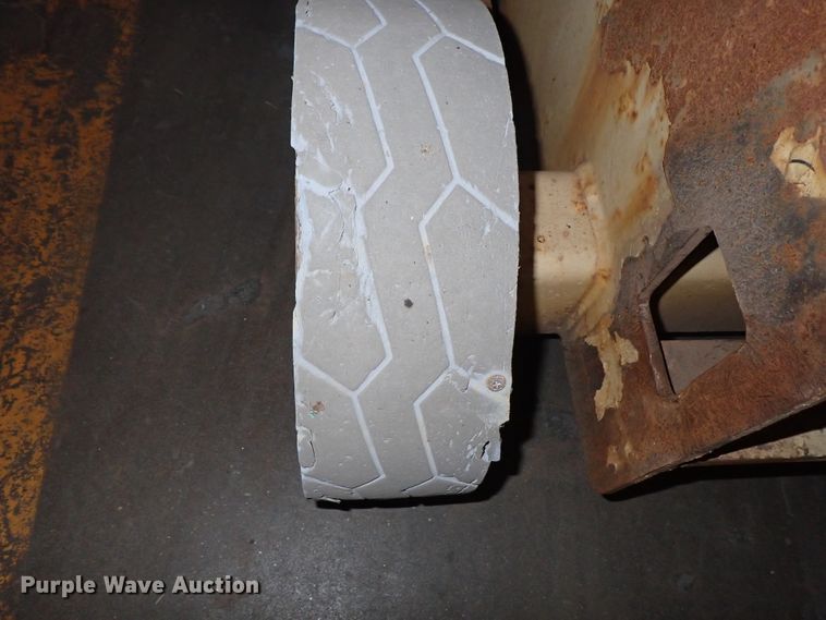 image for item DE5518 2005 JLG 3246ES scissor lift