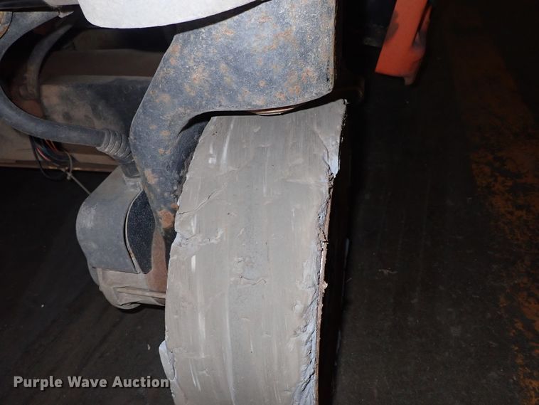 image for item DE5518 2005 JLG 3246ES scissor lift