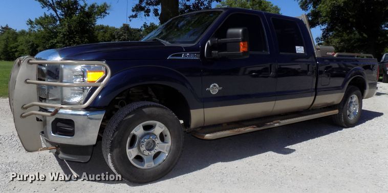 image for item DE7744 2013 Ford F250 Super Duty XLT Crew Cab pickup truck