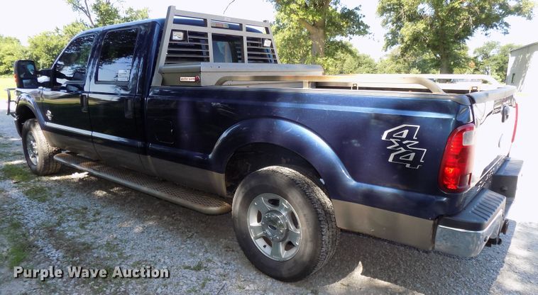 image for item DE7744 2013 Ford F250 Super Duty XLT Crew Cab pickup truck